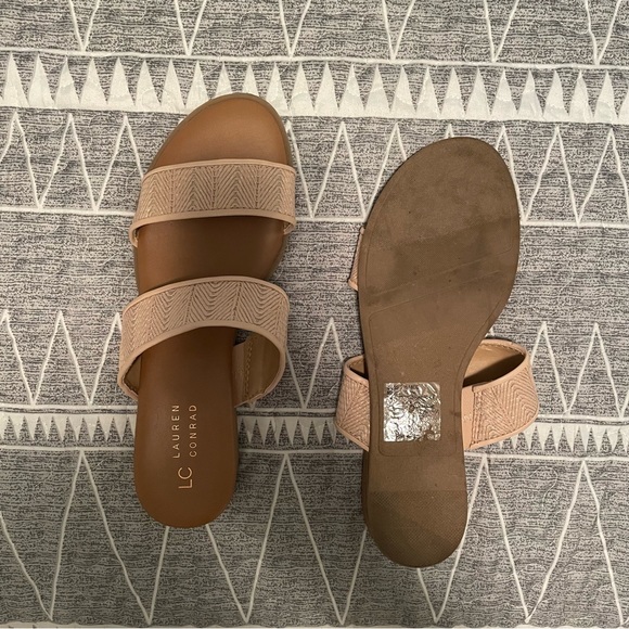Lauren Conrad low wedge sandal size 9.5 - Picture 3 of 3